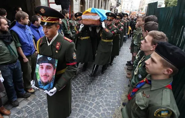 Віктор Гурняк знайшов вічний спокій на Личаківському кладовищі (Фоторепортаж) + (Відео) — фото 3
