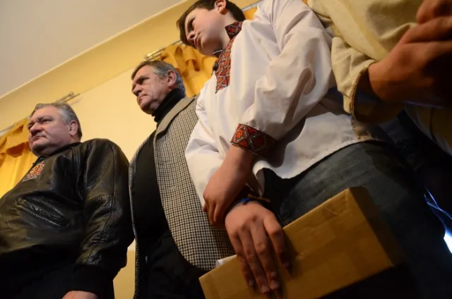 Львівські школярі зібрали гроші для військових із зони АТО (Фото) + (Відео) — фото 2