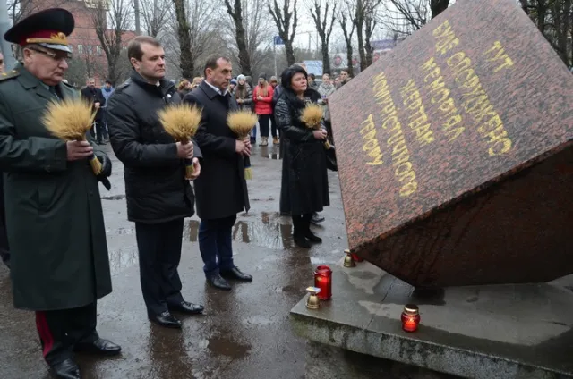 Львів вшанував пам’ять жертв Голодомору (Фоторепортаж) — фото 2