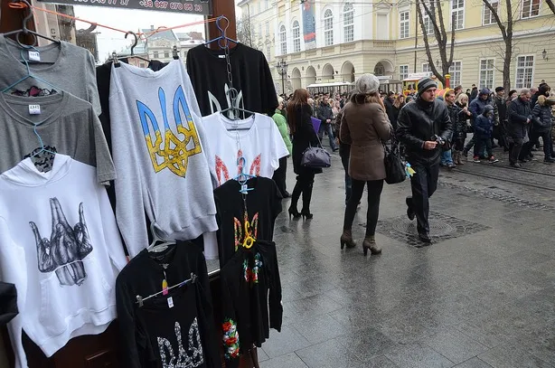 У Львові попрощалися з бійцем АТО Андрієм Юргою, який добровільно пішов воювати на Схід (Фоторепортаж) — фото 4