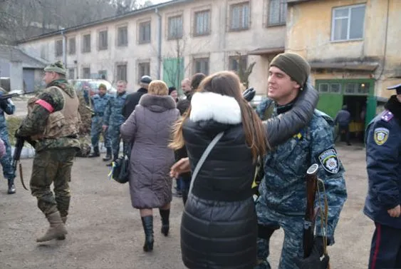 Додому з АТО повернулися 40 львівських міліціонерів (Фоторепортаж) — фото 8