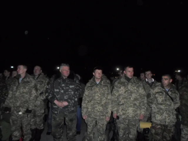 У Львові зустріли 318 воїнів-десантників 80-ої аеромобільної бригади (Фото) + (Відео) — фото 3