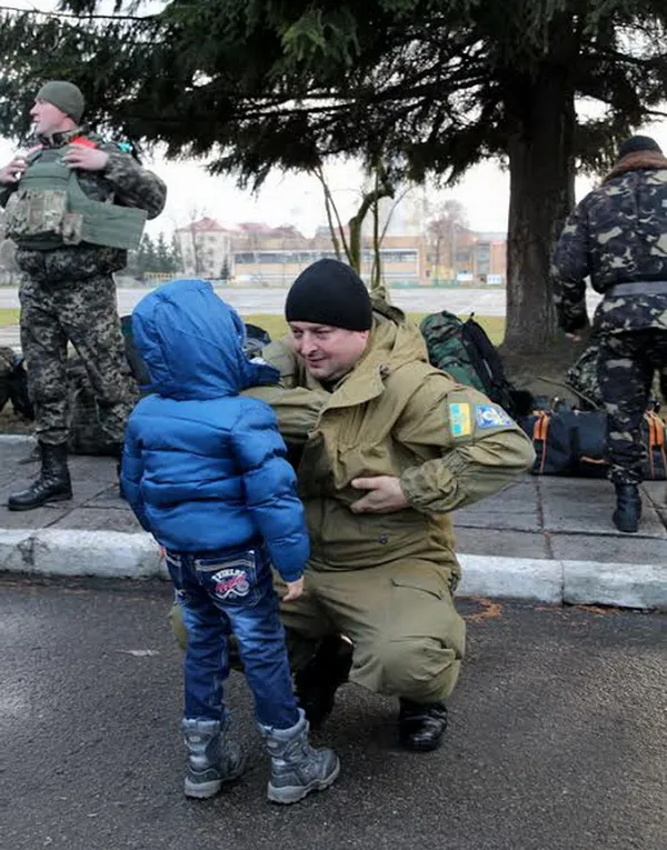 Понад сто львівських десантників повернулися додому із зони АТО (Фоторепортаж) — фото 2