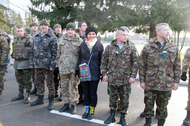Понад сто львівських десантників повернулися додому із зони АТО (Фоторепортаж) — фото 5