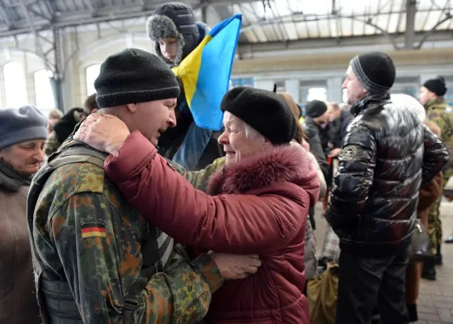 До Львова із зони АТО повернулися 350 бійців 24-ї бригади (Фоторепортаж) — фото 9