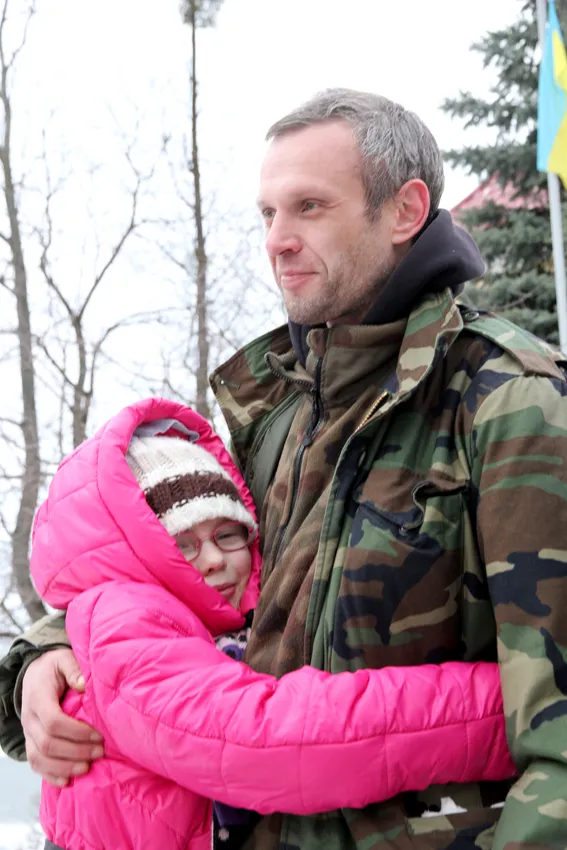 До Львова з фронту прибули військові медики, які рятували життя Героїв (Фото) — фото 6