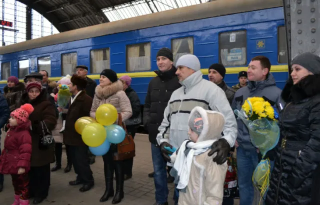 До Львова на ротацію із зони АТО повернулося 30 прикордонників (Фото) — фото 2