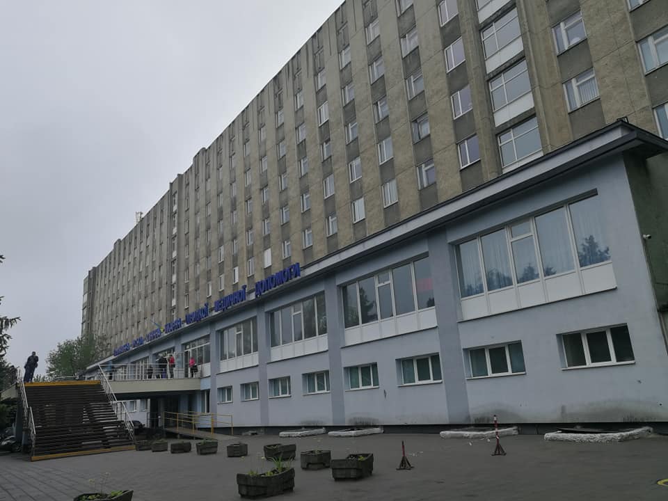 лікарня