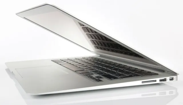 Чому варто купляти Macbook Air? — фото 1