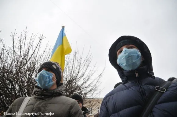 Сотня львівських студентів пікетувала обласну прокуратуру — фото 1