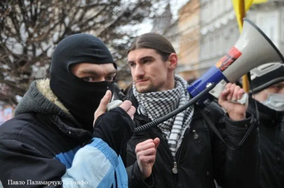 Сотня львівських студентів пікетувала обласну прокуратуру — фото 6