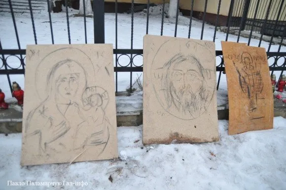 Активісти продовжують військову частину Внутрішніх військ (Фоторепортаж) — фото 3
