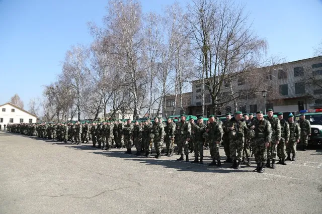 Зі Львова відправили близько 300 добровольців-прикордонників для захисту східного кордону України (Фоторепортаж) — фото 4