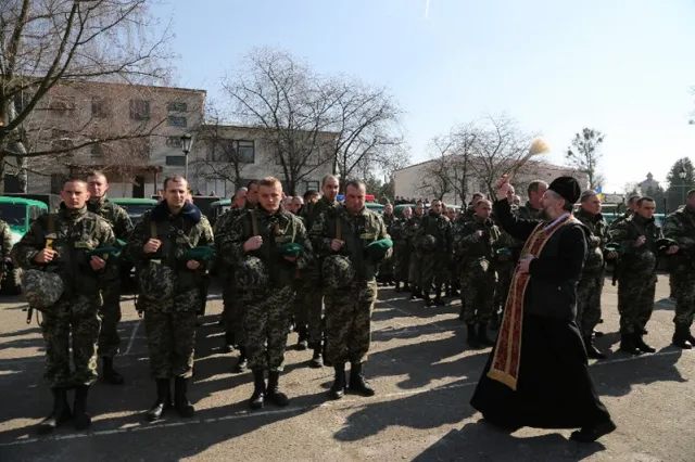 Зі Львова відправили близько 300 добровольців-прикордонників для захисту східного кордону України (Фоторепортаж) — фото 8