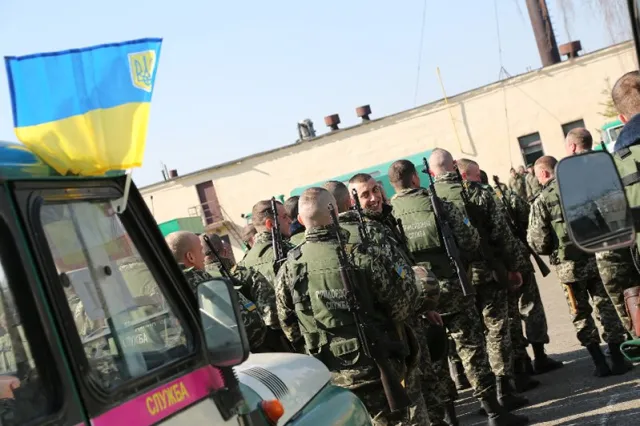 Зі Львова відправили близько 300 добровольців-прикордонників для захисту східного кордону України (Фоторепортаж) — фото 9