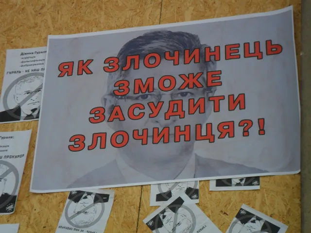 У Львові вимагали відставки прокурора Львівщини Володимира Гураля (Фоторепортаж) + (Відео) — фото 5