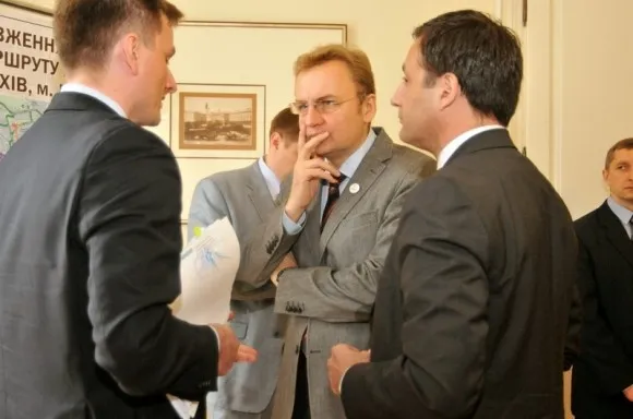 У Львові підписали договір про продовження трамвайного маршруту №4 до мікрорайону Сихів (Фоторепортаж) — фото 1