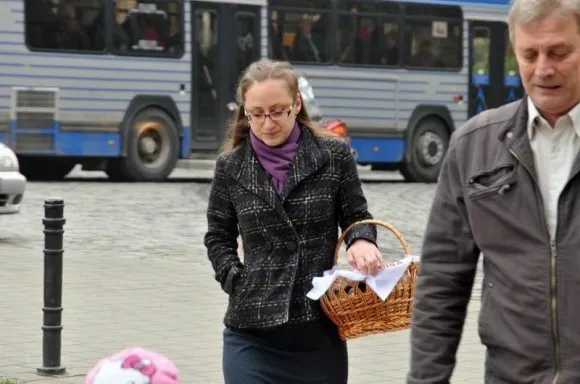 У храмах Львова львів'яни та гості міста освятили великодні паски (Фоторепортаж) — фото 7
