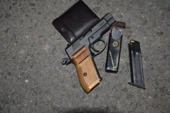 У Львові затримали провокатора із зброєю, та фальшивим посвідченням СБУ (Фото) + (Відео) — фото 2