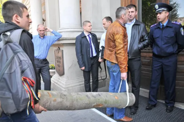 У Львові зробили опудало Ірини Сех, та вимагали її відставки (Фоторепортаж) — фото 1