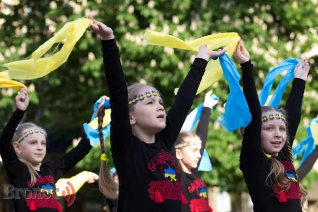 У Львові влаштували патріотичний флешмоб (Фоторепортаж) — фото 5