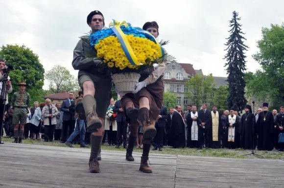 У Львові вшанували загиблих у Другій світовій війні (Фоторепортаж) + (Відео) — фото 9