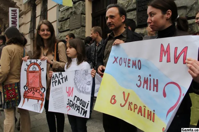 Корупція у Львівській музичній академії. Студенти проти ректора-хабарника (Фоторепортаж) — фото 3