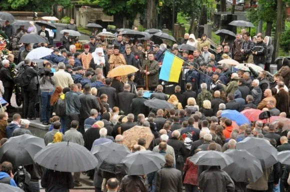 У Львові прощалися із загиблим під Слов’янськом генералом Сергієм Кульчицьким (Фоторепортаж) — фото 6