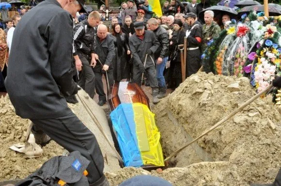 У Львові прощалися із загиблим під Слов’янськом генералом Сергієм Кульчицьким (Фоторепортаж) — фото 9