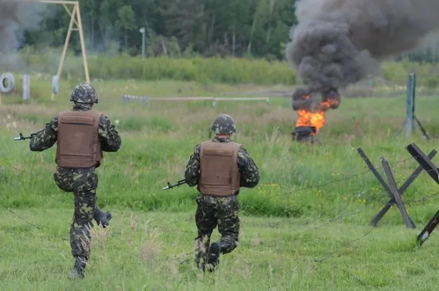 На Львівщині розпочалися навчання новоствореного 3-го окремого батальйону територіальної оборони (Фоторепортаж) — фото 2