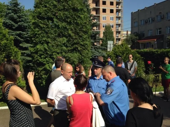 Активісти не дозволили представити начальника обласного ДАІ Львівщини Степана Харабари (Фото) — фото 2