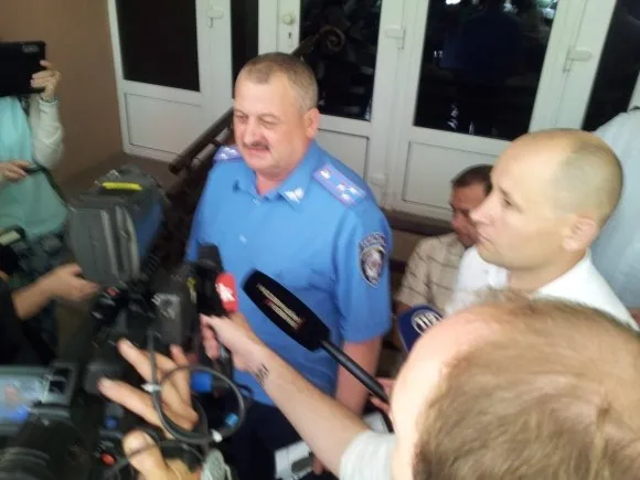 Активісти не дозволили представити начальника обласного ДАІ Львівщини Степана Харабари (Фото) — фото 3