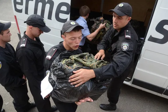 Самооборона закупила для батальйону «Львів» одяг та амуніцію з Німеччини (Фоторепортаж) — фото 8