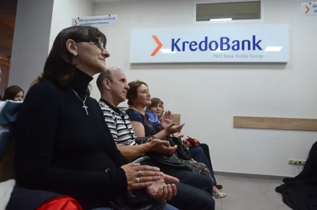 Під час «Ночі у Львові», одне із відділень «Кредобанку» стало майданчиком для акторів (Фоторепортаж) + (Відео) — фото 8