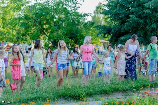 На Львівщині відбулися масові заходи під гаслом «Змінюй Україну, починаючи з себе» (Фото) — фото 2