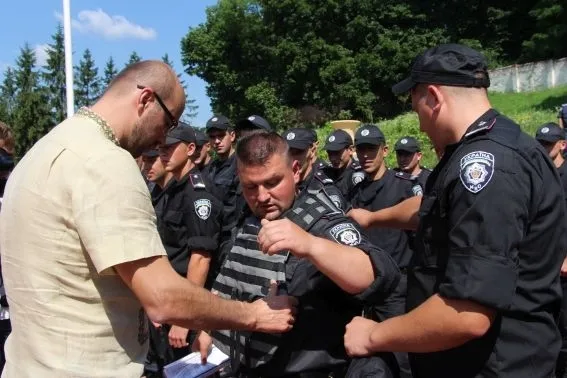 Бійцям батальйону «Львів» передали 25 бронежилетів найвищого ступеню захисту із надміцними фінськими пластинами (Фото) — фото 2
