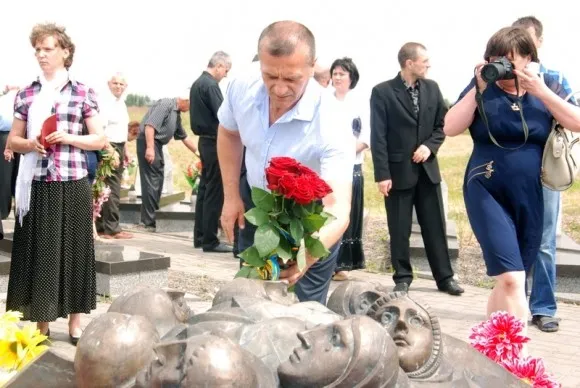 У Львові відбулись жалобні заходи, присвяченні дванадцятій річниці Скнилівської трагедії (Фоторепортаж) — фото 5