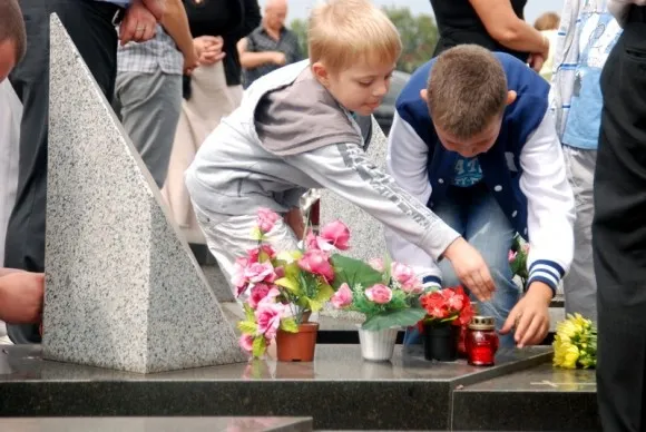 У Львові відбулись жалобні заходи, присвяченні дванадцятій річниці Скнилівської трагедії (Фоторепортаж) — фото 7
