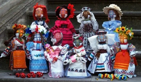 Сьогодні відкриється виставка «Ляльковий світ тітки Тетяни» — фото 1