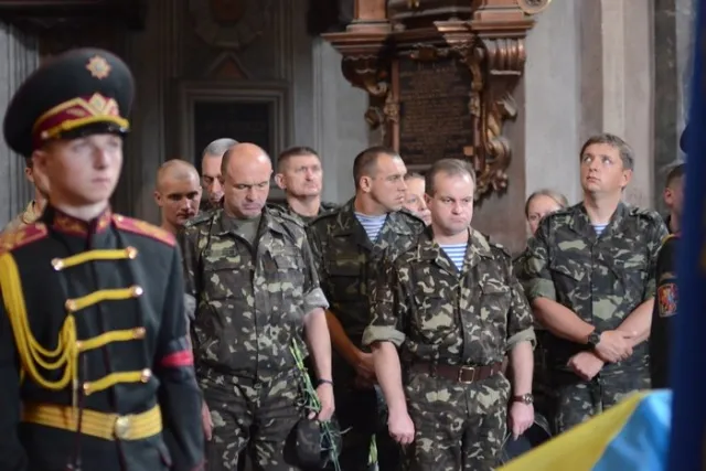 Львів попрощався із ще одним загиблим військовим у зоні АТО Кирилом Андреєнком (Фоторепортаж) + (Відео) — фото 1