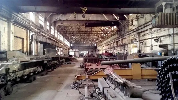 На Львівському бронетанковому заводі, волонтери працюватимуть по 2-3 години в третю зміну (Фото) — фото 4