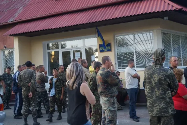 Бійців 24-ї бригади, які повернулися до Львова, звинувачують у дезертирстві (Фото) + (Відео) — фото 2