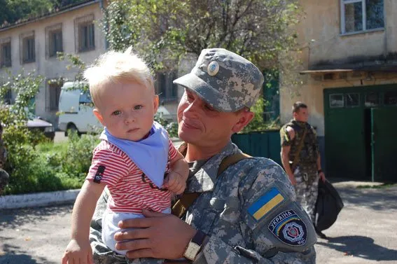 Додому повернулися на короткий відпочинок 62 бійці батальйону «Львів» (Фоторепортаж) — фото 3