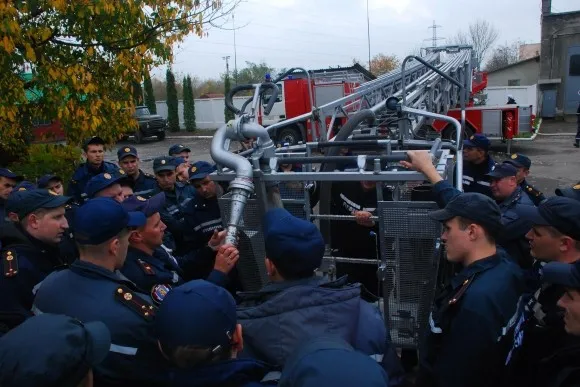Львівські рятувальники пройшли навчання у школі оперативної майстерності (Фоторепортаж) — фото 6