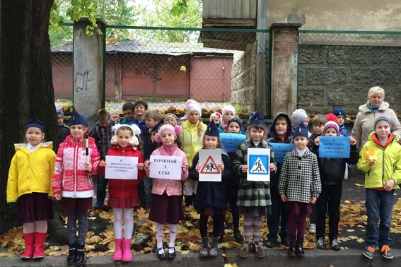 Для школярів провели практичний урок з безпеки на дорозі (Фоторепортаж) — фото 4