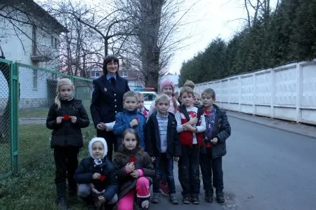 На Львівщині провели акцію «Засвіти «серце безпеки» (Фото) — фото 2