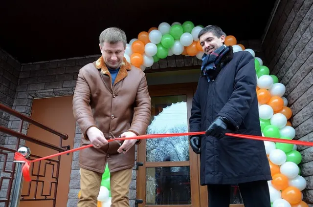 В експлуатацію здано першу багатоповерхівку із сонячними батареями (Фото) — фото 5