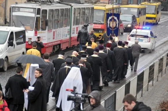 У Львові відбулась урочиста церемонія перепоховання останків першого книгодрукаря Івана Федорова (Фоторепортаж) — фото 1