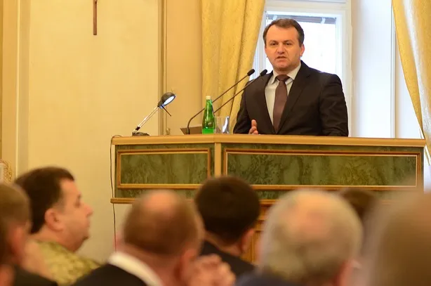 Порошенко представив новопризначеного голову Львівської ОДА Олега Синютку (Фоторепортаж) + (Відео) — фото 7