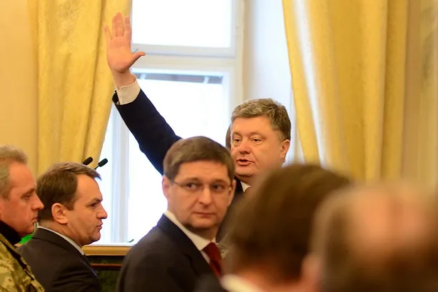 Порошенко представив новопризначеного голову Львівської ОДА Олега Синютку (Фоторепортаж) + (Відео) — фото 8